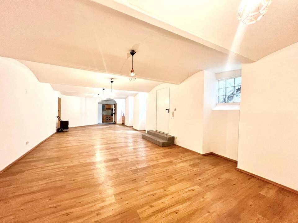 NUSSDORF: Ruhige Gewerbeeinheit im Innenhof I mit Küche und Bad I Nähe Donau & U4