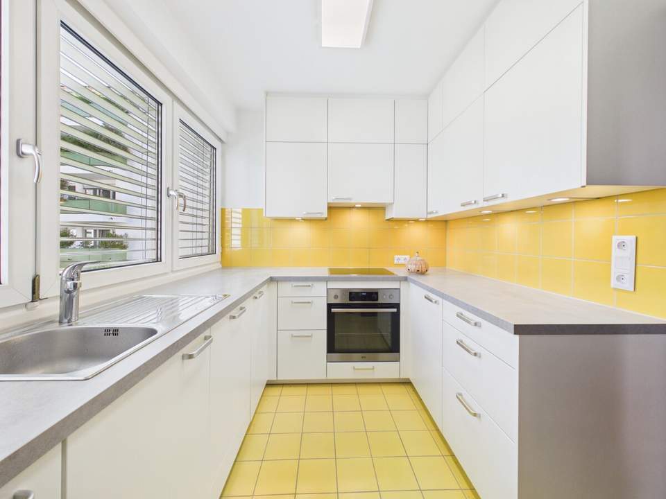 Stilvoller Wohnraum für die ganze Familie – 4-Zimmer-Erdgeschosswohnung mit Westterrasse &amp; Tiefgarage in Waidmannsdorf