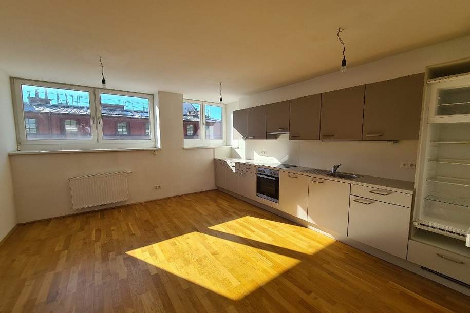 Herrliche Dachgeschosswohnung mit großer Terrasse - Nähe Krottenbachstraße!, Wohnung-miete, 1.399,95,€, 1190 Wien 19., Döbling