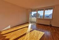 Helle 3-Zimmer-Wohnung mit Loggia - WG geeignet!