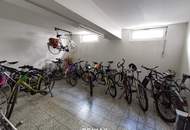 Erstbezug DG-Wohnung, 2 Terrassen, ruhig gelegen, Garage möglich.