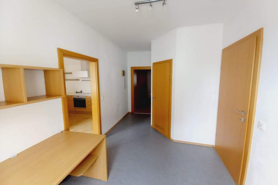 Mehrfamilienhaus mit Potenzial in zentraler Lage, Haus-kauf, 289.000,€, 8412 Leibnitz