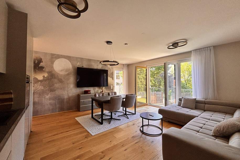 Luxury Living zwischen Bahnhof und Innenstadt | Exklusiv möbliert | Sofort bezugsfertig | Freier Grünblick | Loggia, Wohnung-miete, 1.800,00,€, 2700 Wiener Neustadt(Stadt)
