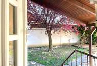 Ausbaufähiges Haus mit uneinsichtigem Garten