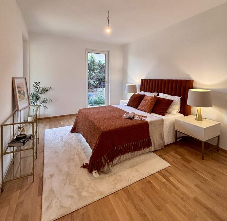 PROVISIONSFREI! Großzügige 4-Zimmer-Wohnung mit Sonnenbalkon & Stil