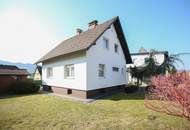 Liebevoll gepflegtes Einfamilienhaus mit viel Garten in ruhiger Lage