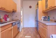 Helle 2 Zimmer Wohnung mit Lift - perfekte U1 Anbindung