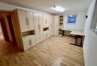 GROSSZÜGIGE VILLA IN BOCKFLIEß MIT 11 ZIMMER, POOL, DOPPELGARAGE UND WUNDERSCHÖNEM GARTEN