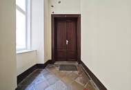 Altbau mit Südbalkon | 2-Zimmer in ruhiger Innenhoflage | Einbauküche | Lift | Kellerabteil