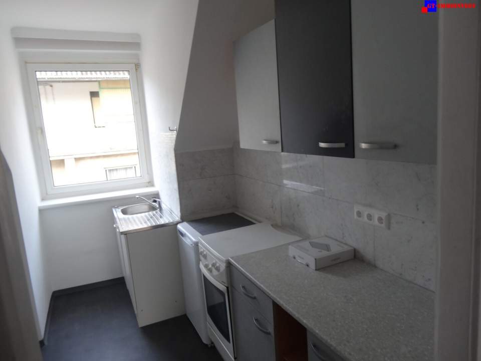 Eisenstadt - Zentrumsnähe liebe 48m² Dachwohnung mit infrarot Heizung !