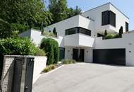 Moderne Luxusvilla mit Alpenchalet