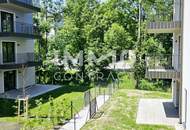 Provisionsfrei: Dachgeschoßwohnung mit 2 Zimmern, Grünblick und Ruhelage