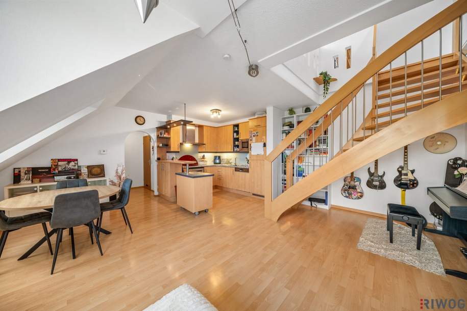 DG-Maisonette im Zentrum - Nähe Schnellbahn I Garagenstellplatz I Ruhelage I Ankleidezimmer I Wiener Straße und Strasshof an der Nordbahn, Wohnung-kauf, 299.000,€, 2230 Gänserndorf