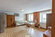 Haus mit zwei Einheiten, großzügigem Garten und viel Stauraum