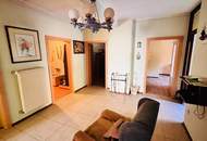 Haus in ruhiger Lage mit Erweiterungsmöglichkeit und großem Nebengebäude!