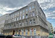 Erstbezug nach Sanierung – Charmante 2-Zimmer-Altbauwohnung
