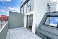 Einziehen &amp; wohlfühlen direkt in U-Bahn Nähe: 3-Zimmer DG-Wohnung mit Balkon und Terrasse