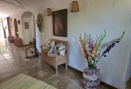 Wunderschöner Dreikanthof in Ruhelage mit Reithalle