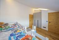 Komplett sanierte Dachgeschosswohnung in zentrumsnaher Lage
