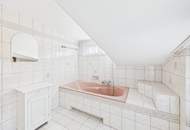 Gepflegtes Einfamilienhaus mit vielseitiger Raumaufteilung und liebevoller Gartenanlage