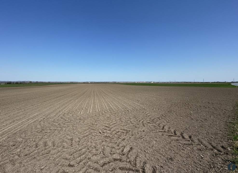 Landwirtschaftliche Flächen zu verkaufen
