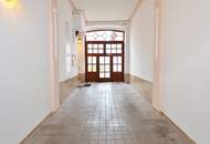 CHRISTOPH CHROMECEK IMMOBILIEN - PERCHTOLDSDORF - Renovierte 2-Zimmer Altbauwohnung mit Garten in Zentrumslage!