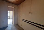POTENTIAL/Sanierungsbedürftige Altbauwohnung beim Bahnhof Meidling + direkte U6 Nähe!!