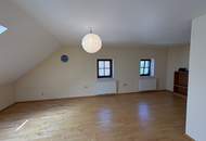 Wohnhaus inkl. Pool, Stall-, Nebengebäude und ca. 2,2 ha landw. Nutzgrund