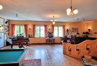 SEHR GERÄUMIGES EIN-ZWEIFAMILIENHAUS MIT STIL IN SONNIGER LAGE