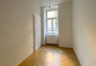 ERSTBEZUG im CHARMANTEN ALTBAU, U3 NÄHE!