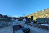 PANORAMABLICK AUF DIE UMLIEGENDE BERGWELT