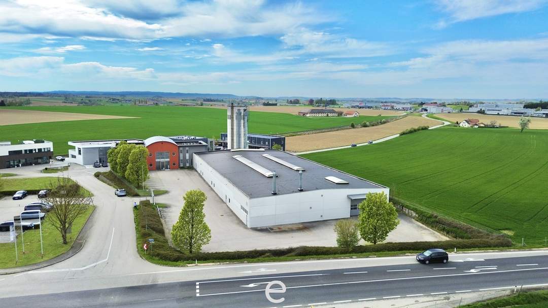 Produktions- und Lagerfläche inkl. Bürostandort zwischen Sattledt und Wels