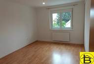 15549 Top Wohnung mit Balkon, Top Lage!