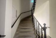 Prestigehaus Sanierungsbedürftige Altbauwohnung 3 Zimmer