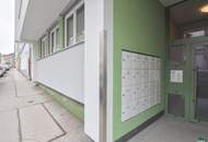 Sanierungsbedürftige Eigentumswohnung mit großzügiger Terrasse