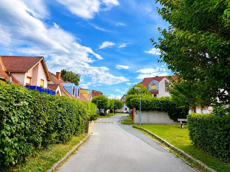 Attraktive Familienwohnung in St. Peter – 3,5 Zimmer, Balkon & TG-Stellplatz