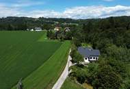 Ruhe. Raum. Rückzug. – stilvolle und großzügige Wohnidylle + 4.000 m² Grundstück bei Gallizien