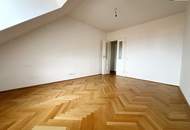 Da ist er – Ihr Wiener Wohntraum! Altbaujuwel im letzten Stock mit Balkon &amp; Klima – jetzt zugreifen!