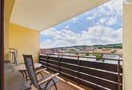 Großzügige 2-Zimmer-Wohnung mit Loggia im Zentrum