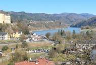 Historische Villa mit Blick auf die Donau