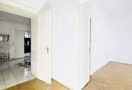 Exquisite Altbauwohnung nahe Arenbergpark – Eleganz, Ruhe &amp; urbaner Lifestyle