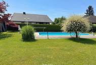 Baugrundstück ohne Bauzwang mit Pool in ruhiger Wohnlage