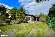 Baugrundstück mit Bungalow / U-Bahn in wenigen Gehminuten erreichbar