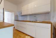 Vier-Zimmer-Altbau-Wohnung im 3. Stock in zentraler Lage!