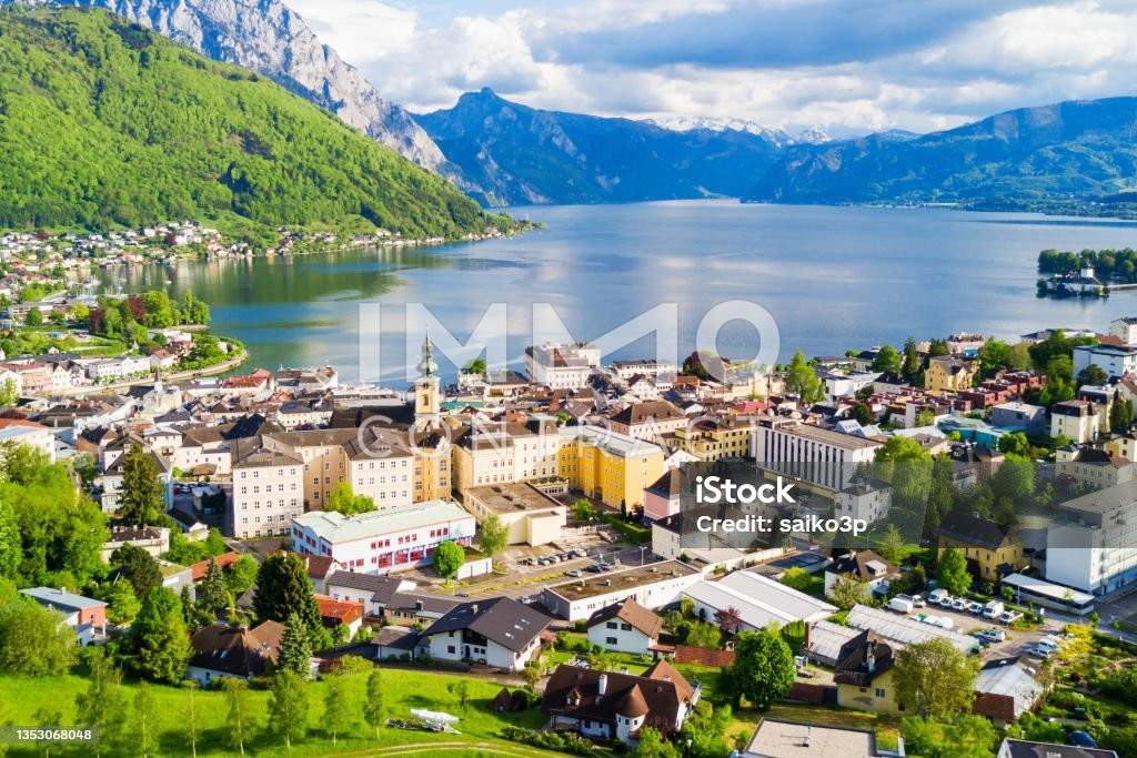 Wohlfühlwohnung im 1. Obergeschoß Erstbezug