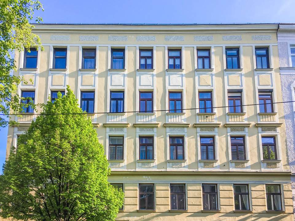 Renovierungsbedürftige Altbauwohnung Nähe Messe-Prater