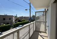 2-Zimmer-Wohnung mit moderner Küche, Balkon und Lift