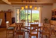 Modernes Einfamilienwohnhaus in idyllischer Grünlage