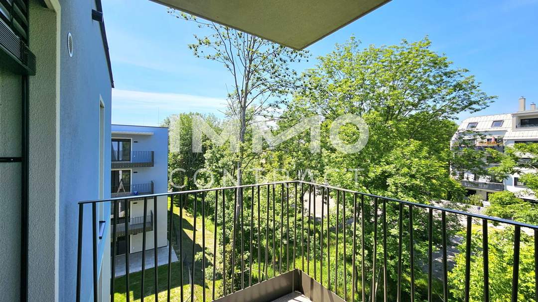 Provisionsfrei: Dachgeschoßwohnung mit 2 Zimmern, Grünblick und Ruhelage