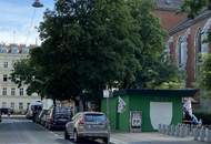 Tiefgaragen-Parkplatz mit großzügiger Einfahrt und viel Rangierplatz